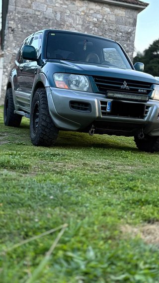 Mitsubishi Montero 2000