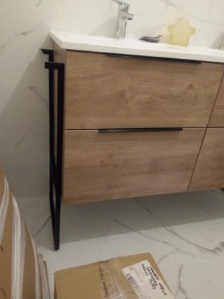 Pata mueble baño Coycama negra y cristal