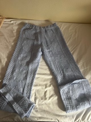 Pantalón recto bordado calado Mango