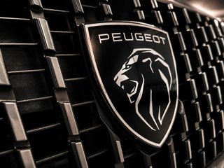 Peugeot 2008 Allure Puretech 100 S&S 6 Vel. MAN