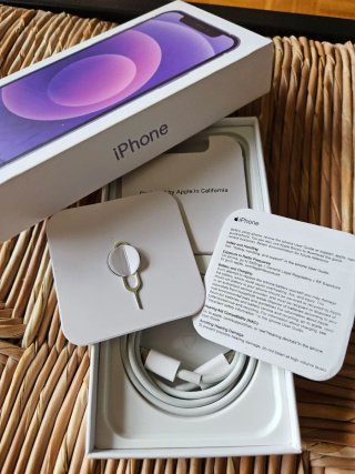 iPhone 12 Morado Impecable