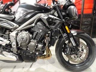 Triumph Street Triple R 765