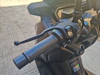 Maxi Scooter Negra