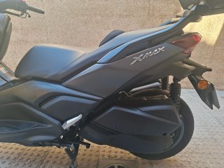 Maxi Scooter Negra