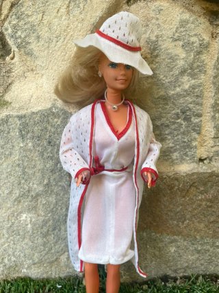 Muñeca Barbie Congost con conjunto