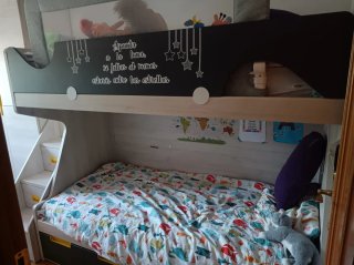 Litera juvenil con modulo de escaleras