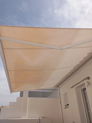 Toldo 5m ancho x 3.5m largo con mando