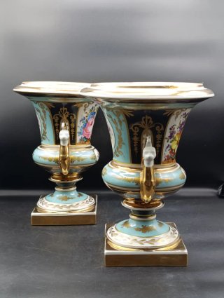 Pareja jarrones porcelana Sevres