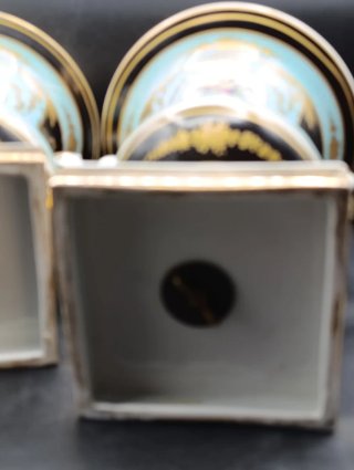 Pareja jarrones porcelana Sevres