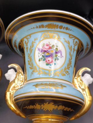 Pareja jarrones porcelana Sevres