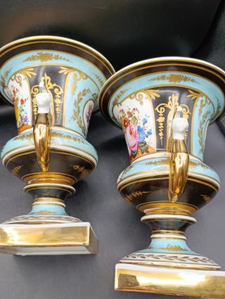 Pareja jarrones porcelana Sevres