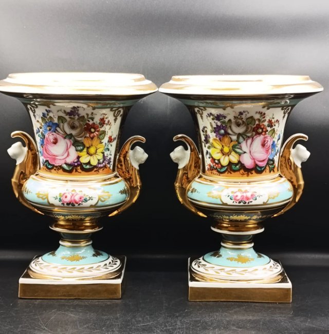 Pareja jarrones porcelana Sevres