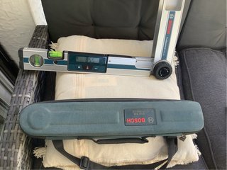 Escuadra Bosch GAM 220 Professional