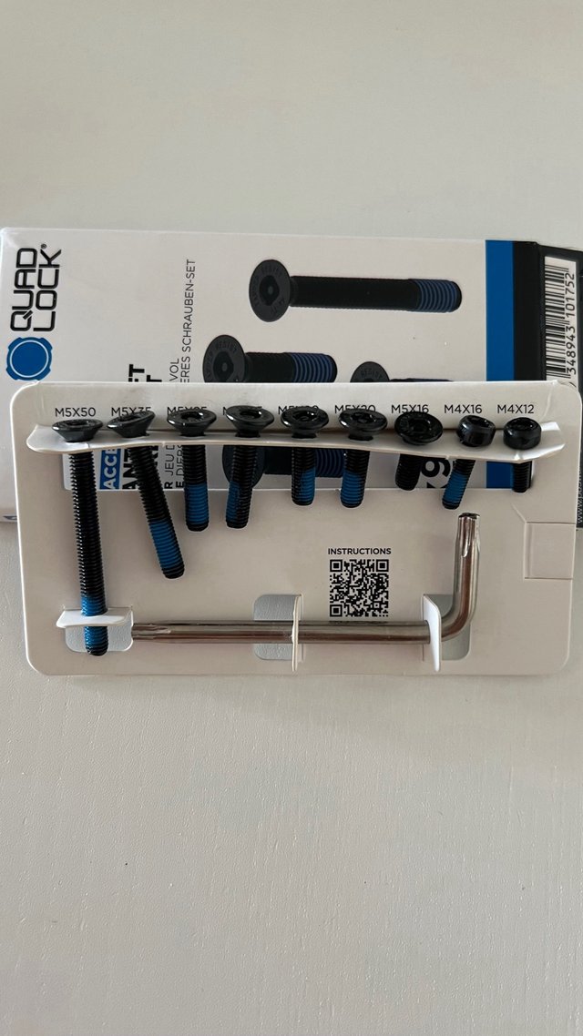 QuadLock Kit Tornillería Antirrobo