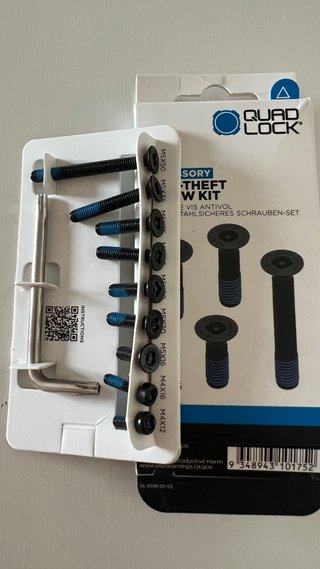 QuadLock Kit Tornillería Antirrobo