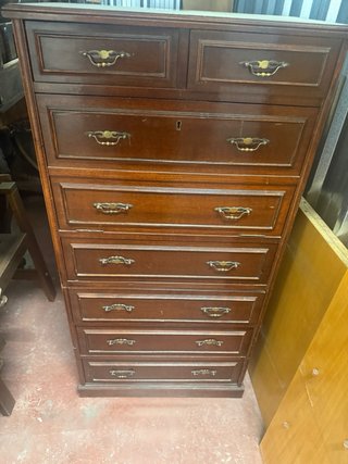Escritorio secreto vintage de madera