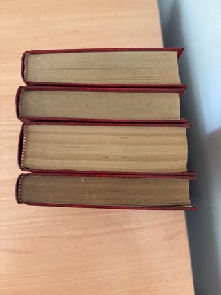 Lote de 4 novelas clásicas en tapa dura, colección
