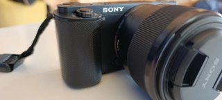 Cámara Sony ZV-E10 con objetivo kit