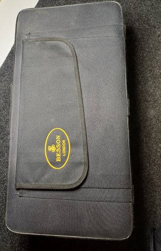 Trompeta Besson Serie 1000.