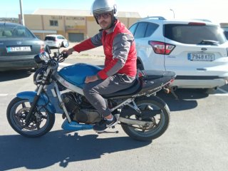 Moto 125cc Hyosung comet con batería nueva