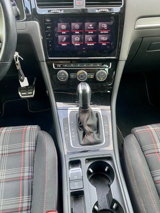 Volkswagen Golf GTi Performance 245Cv