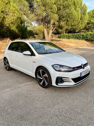 Volkswagen Golf GTi Performance 245Cv