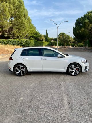 Volkswagen Golf GTi Performance 245Cv