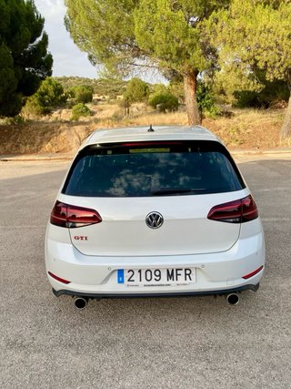 Volkswagen Golf GTi Performance 245Cv