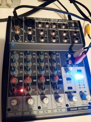 Mesa de Mezclas Behringer Xenyx 802