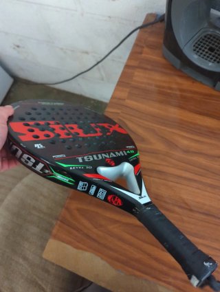 Pala de pádel Siux Tsunami 4.0 Carbon