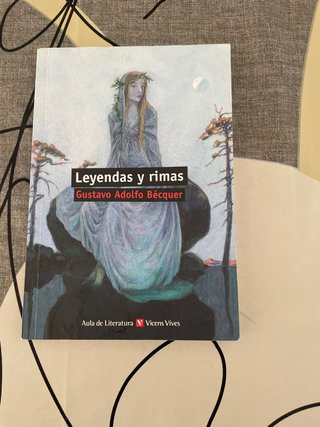 25. Leyendas y rimas