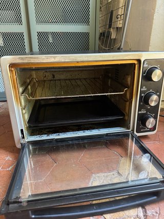 Horno Eléctrico Artrom Negro