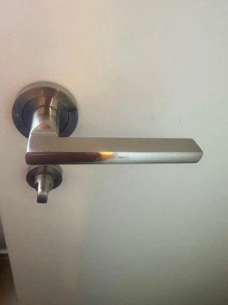 Puerta lacada blanca