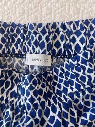 Pantalón ZARA estampado azul y blanco