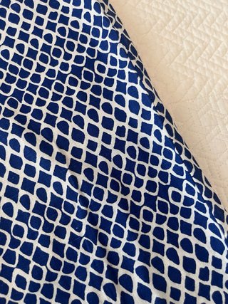 Pantalón ZARA estampado azul y blanco