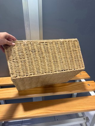 Cesta de mimbre con tapa