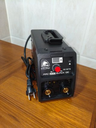 Máquina de soldar Stayer ARC 200 Black GE