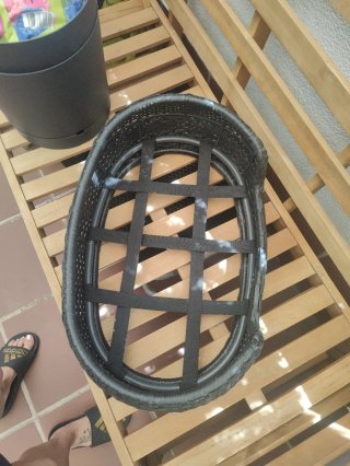 Cama para perro ratán negra