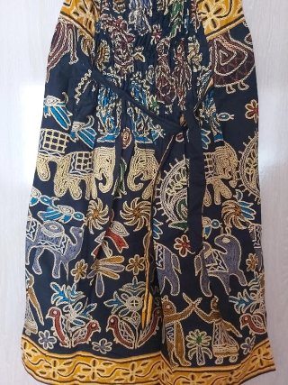 Vestido étnico halter negro multicolor de Cambodja
