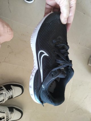 Zapatillas Nike Negras y Blancas
