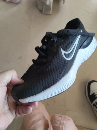 Zapatillas Nike Negras y Blancas