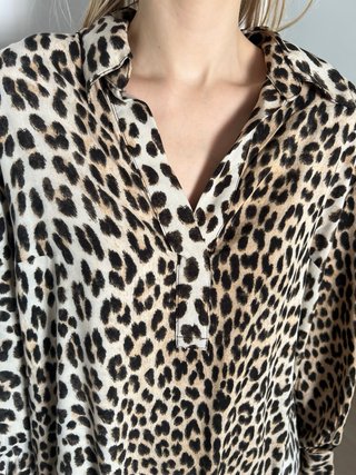Blusa H&M Leopardo Talla L