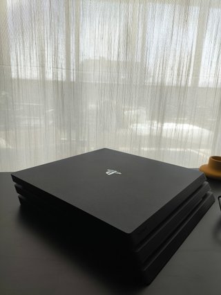 PS4 Pro 1TB + Mando + Cable Alimentación