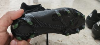 Botas de fútbol negras talla 28