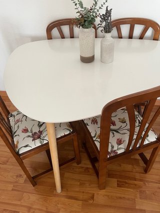 Conjunto mesa y 4 sillas comedor