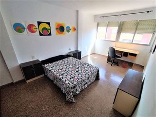 Piso en alquiler en Sant Llorenç en Valencia