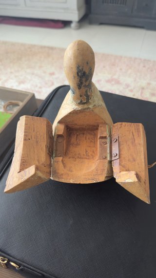Pato de madera vintage con sorpresa