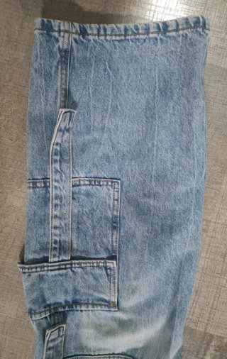 Vaqueros Bershka cargo
