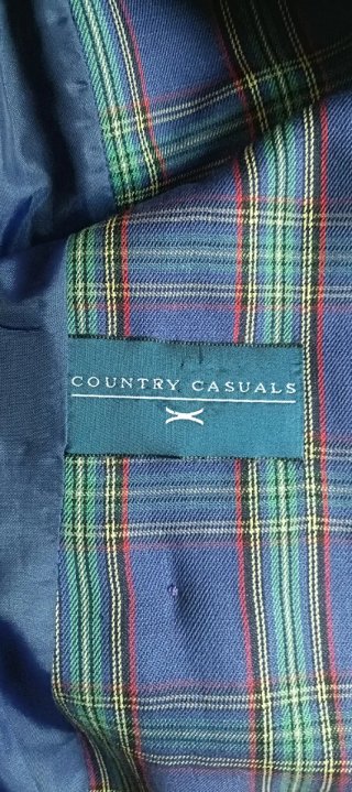 Elegante chaqueta de cuadros azul