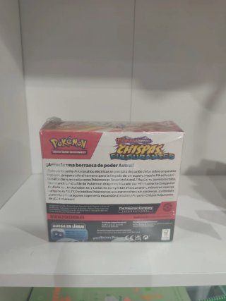Caja Pokémon Chispas Fulgurantes Sellada